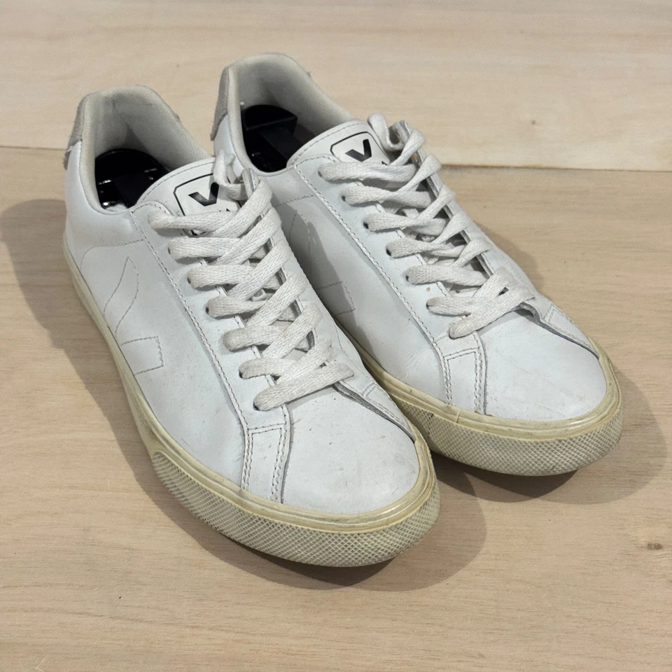 Zapatillas deportivas Veja Low Esplar de cuero con cordones para mujer talla 7 (38 EUR) blancas grises informales Foto 2 de 4