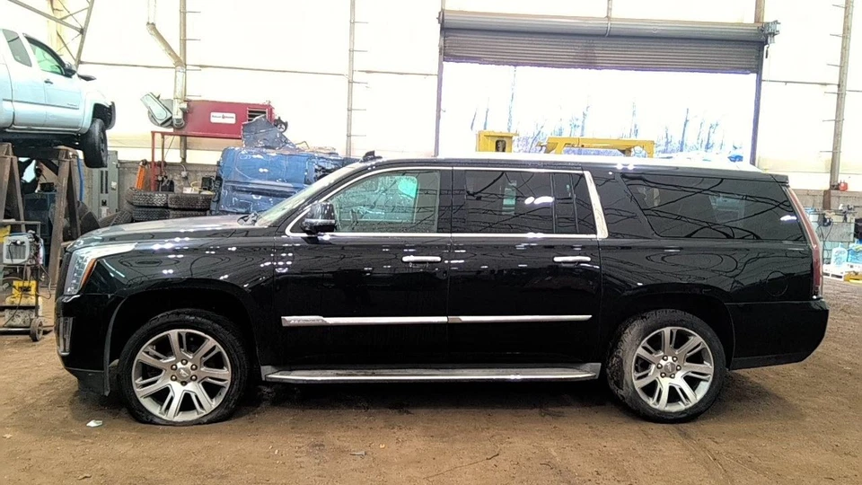 Pantalla y panel de control Info-GPS-TV Opt U42 se adapta a 15-20 ESCALADE 6862202 Foto 4 de 4