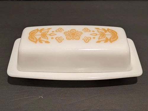 Vintage PYREX Corning Ware Corelle Gold Butterfly Milk Glass Butter Dish PERFECT