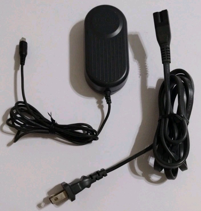 Ac Adapter Charger Model Aa-e8 Tested