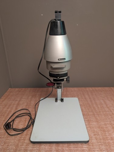 AGRANDISSEUR 35mm BOGEN Mini 6/35 DARKROOM PHOTO avec OBJECTIF et ampoule correcte.