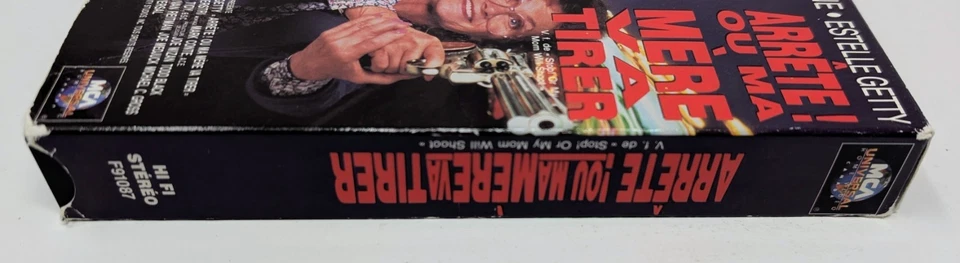 Arrete ou ma mere va tirer VHS (1992) - NTSC - French - VG/G- (Tested) - Image 4 of 4