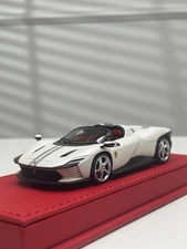 Ferrari Daytona SP3 (White/ Gray Stripes) [BBR] 1:43 scale