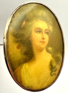 Antique Hatpin A Most Beautiful Victoria Lady Portrait Disc Lovely Collectible
