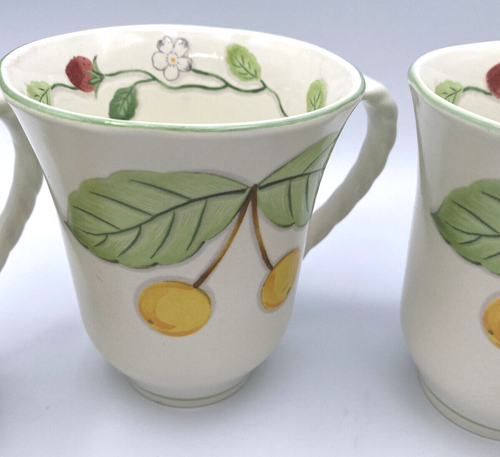 Mikasa Country Charm Cherry Grove Mugs Set Of 4 CM002 Mylasia EUC - Picture 1 of 6