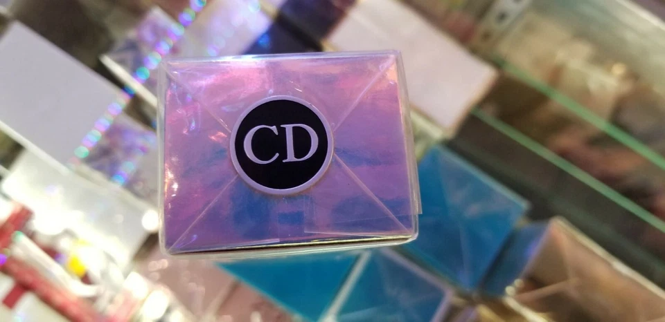 Dior Addict by Dior Eau de Parfum 0.67 OZ / 20 ml para Mujer Ella NUEVA CAJA SELLADA Foto 2 de 4