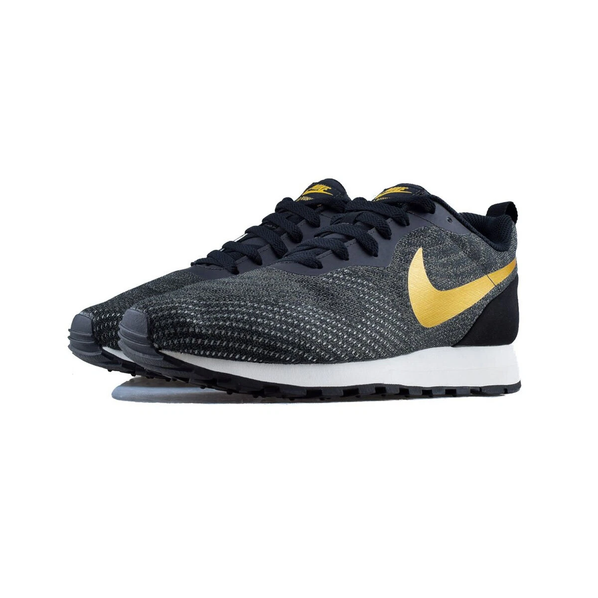 Nike md best sale runner gold