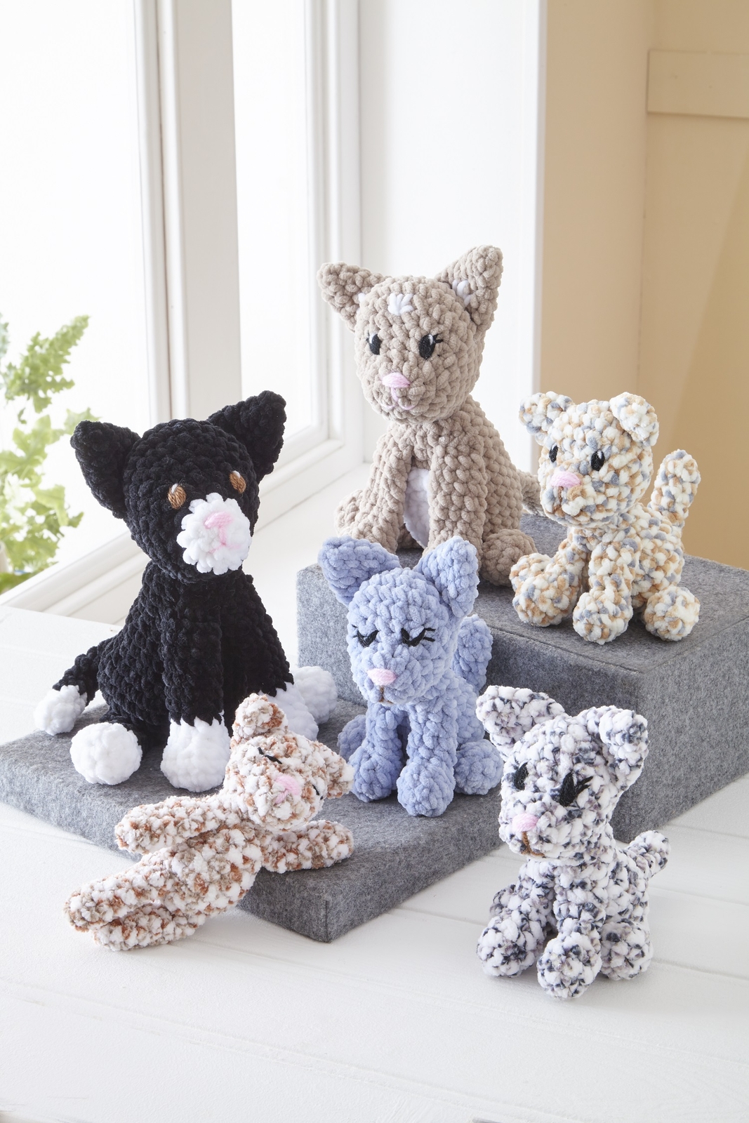 King Cole Pattern Yummy Cats Crocheted in Yummy 9192 - Image 6