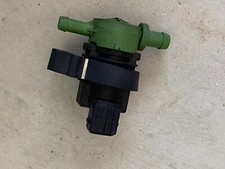 A0004708793 Mercedes W204 C Class fuel system purge vacuum valve vapour