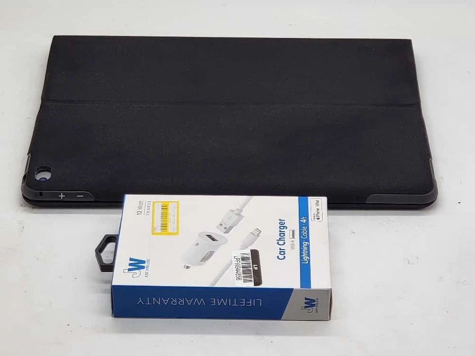 Apple iPad Pro 12.9" 128GB WIFI + CELLULAR WITH BACKLIT KEYBOARD 3YEAR WARRANTY - Image 4 of 4