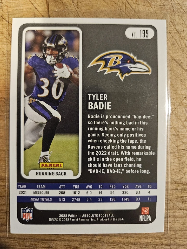 2022 Panini Absolute - Rookies Tyler Badie #199 (RC) - Image 2 of 2