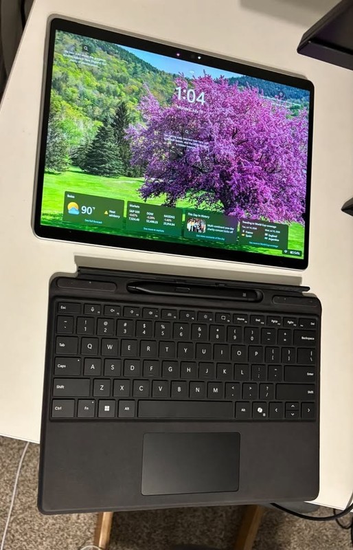 Microsoft Surface Pro 8 13" (1TB SSD, Intel Core i7, 16GB RAM) + Pen & Keyboard
