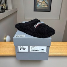 Balenciaga Black Political Fur Slides Slippers - 39EU -  950 - New - Authentic