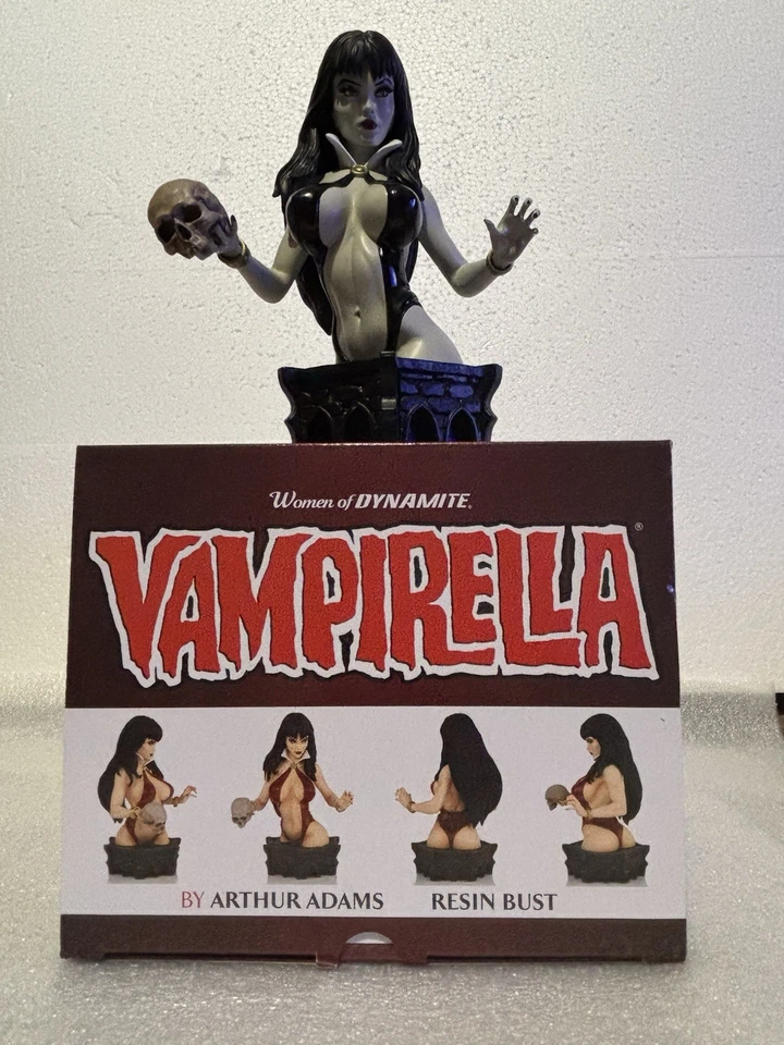 ВАМПИРЕЛЛА ЧЕРНО-БЕЛАЯ от Arthur Adams резиновый бюст 6 дюймов женские из динамита 🼼 - Изображение 4 из 4