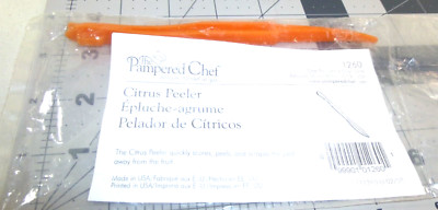 Pampered Chef Citrus Peeler 1260 Sealed in Package Fruit Kitchen Tool Gadget NEW