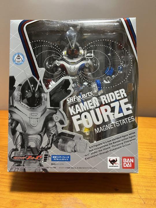 S.H.Figuarts Kamen Rider Fourze Magnet States Action Figure BANDAI