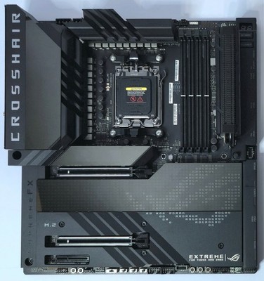 ASUS ROG Crosshair X670E Extreme AMD AM5 DDR5 EATX Motherboard