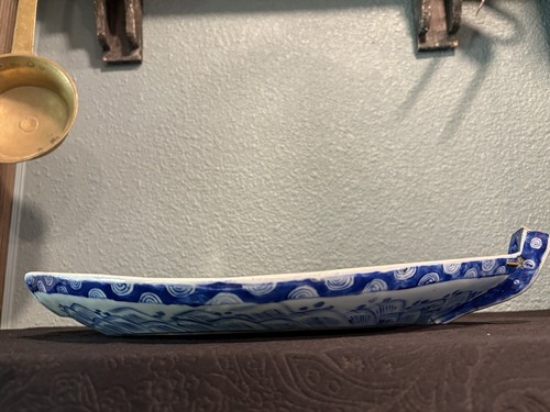 Antique Japanese Repaired Plate Warmer Boat Shape, Blue And White Ceramic Tray - Picture 19 of 24