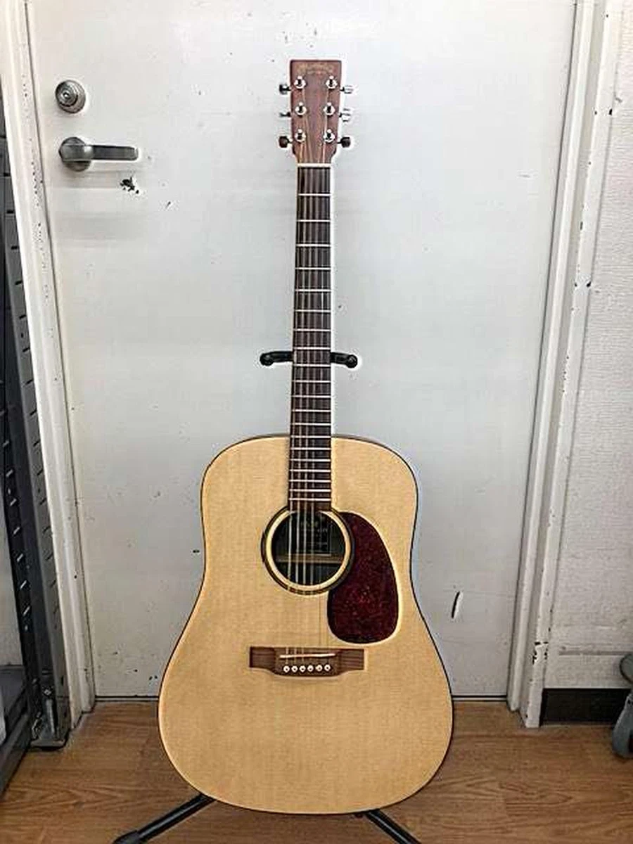 Martin DXM Dreadnought Akustikgitarre HPL mit Hartschalenkoffer guter Zustand...