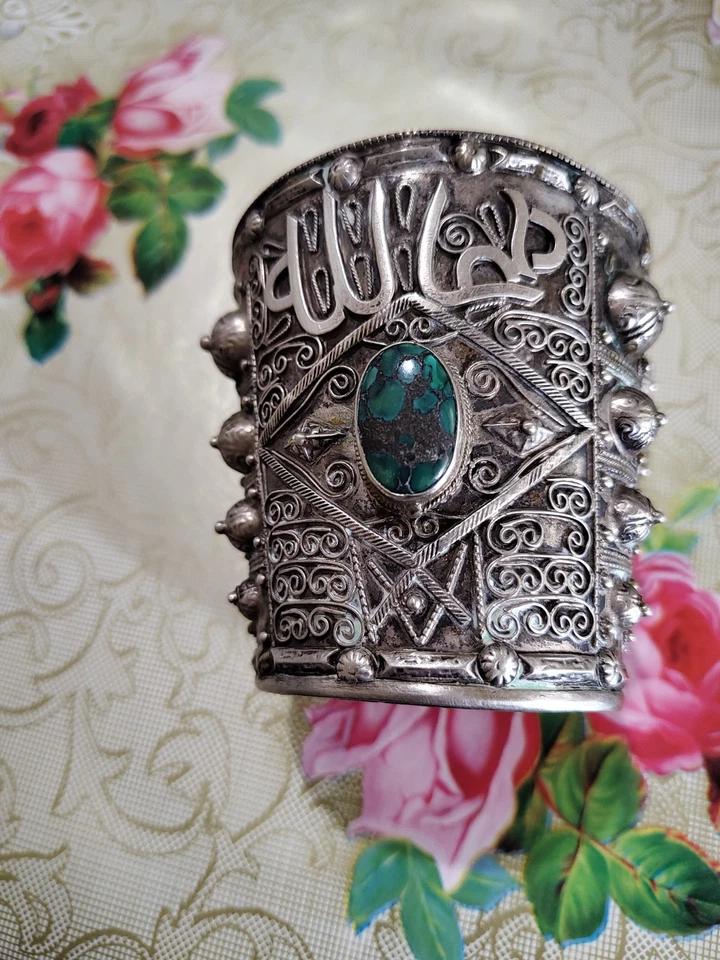 Bracciale Etnico Con Turchese Centrale Argento Con Scritta Allah - Immagine 2 di 4