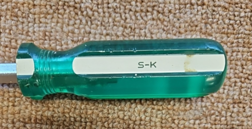 S-K Tools 72106 Green & White Handle Slotted/Flat Head Screwdriver Made in USA - Picture 2 of 5