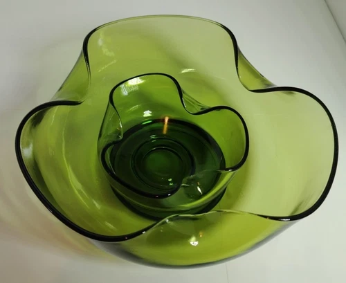 Vtg Anchor Hocking Blown Green Crimped Glass Chip & Dip Bowls Set MCM