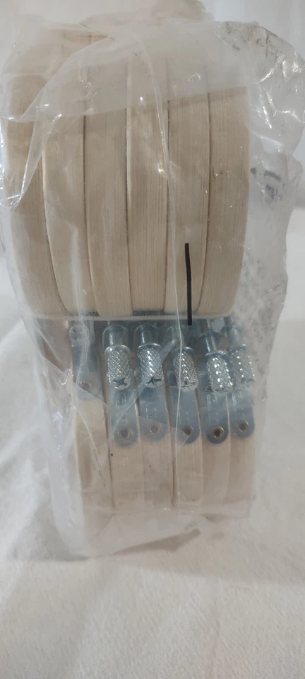 Caudo 2.2" Mini Embroidery Hoops Pack Of 24 Wooden Hoops New In Package - Image 4 of 4