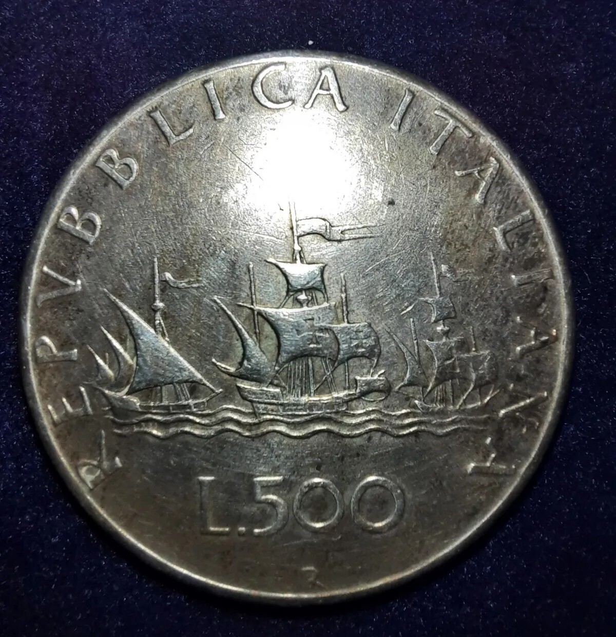 Foto 1 di 2