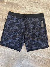 NWT Travis Mathew Printed Swim Trunks, Size 38