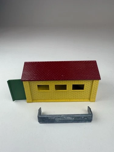 Lesney Matchbox Accessory Pack No 3 GARAGE With Metal Clip MINT Condition