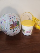 1987 Mcdonalds Super Summer Beach Pale And Beach Ball Set