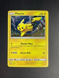 Pikachu SM81 Sun & Moon Black Star Promo Holo