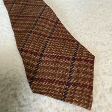Vintage Men Tommy Hilfiger 100 Silk Printed in Italy Neck Tie Made in USA 