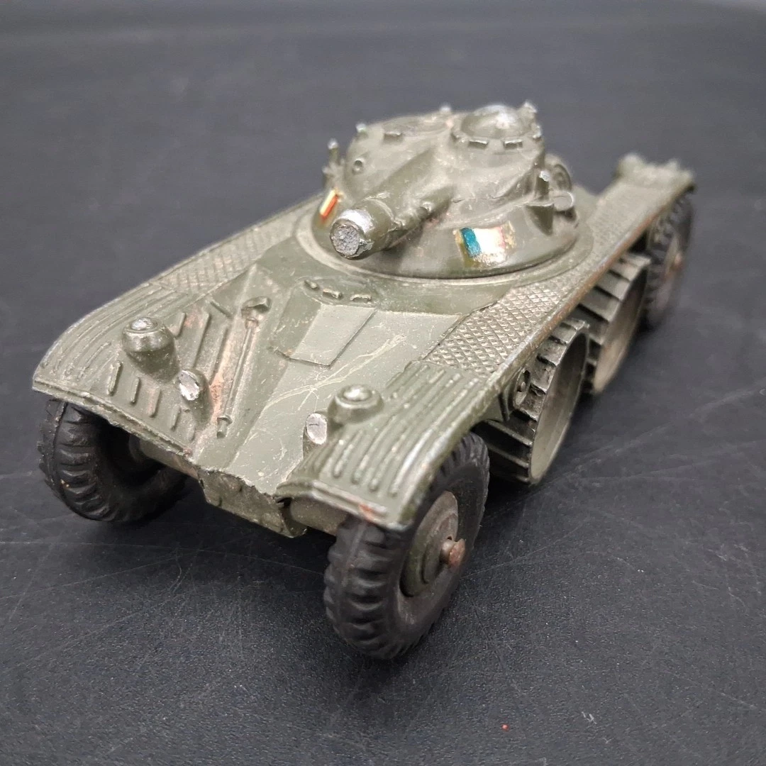 Le Panhard EBR FL11 en miniature par Dinky Toys France au 1/55e