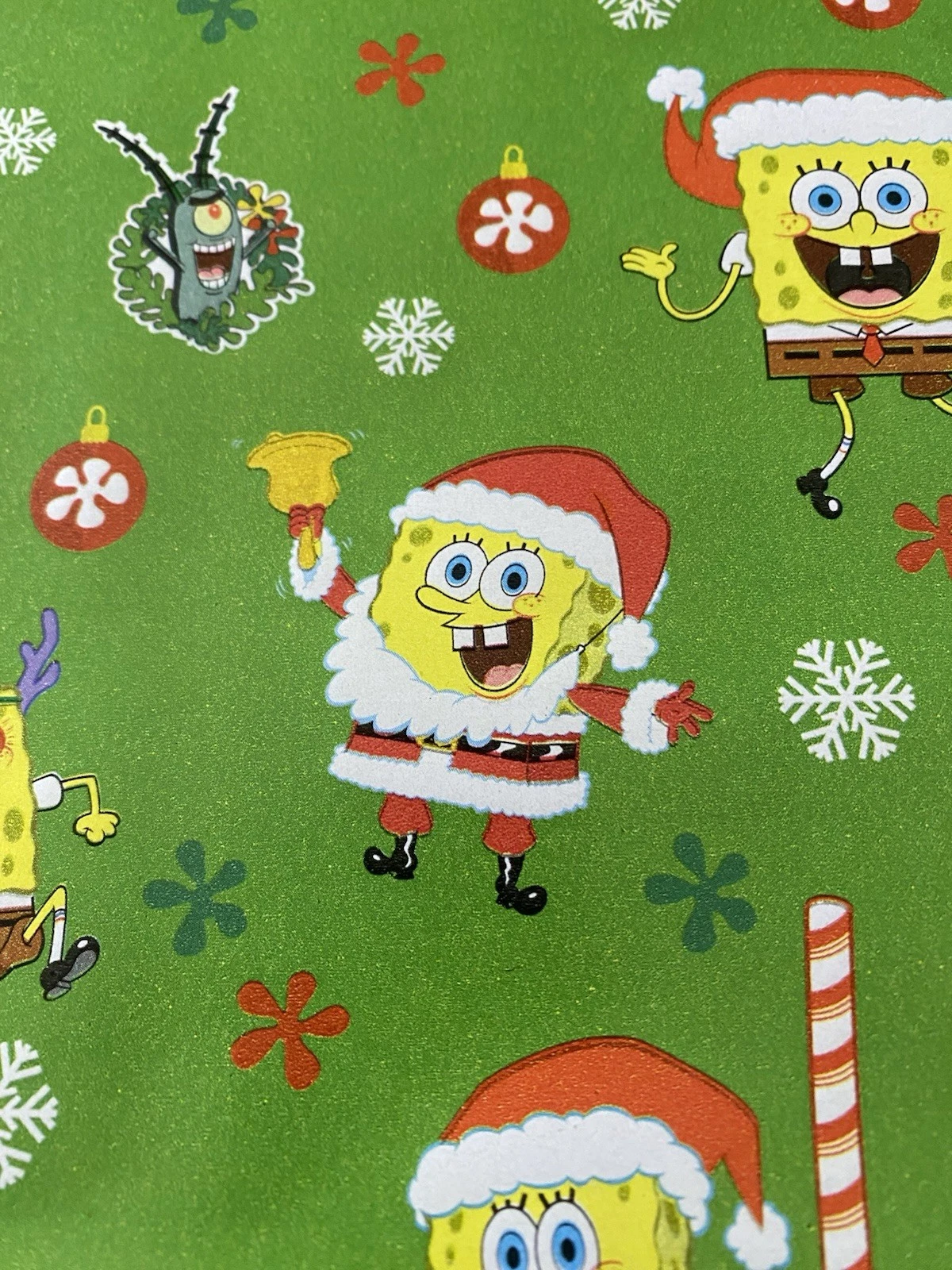 SPONGEBOB SQUAREPANTS Christmas Wrapping Paper