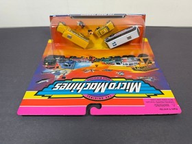 Micro Machines #36 MASS TRANSIT 75030 1997 Galoob Set