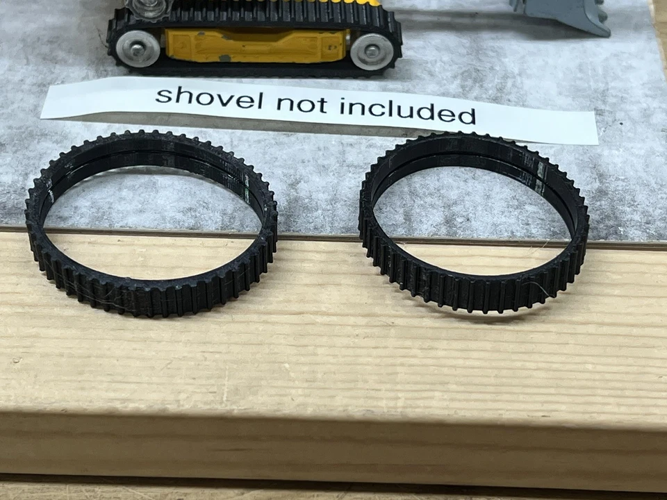 Corgi Major Toys PRIESTMAN "CUB V" Luffing Shovel #1128 (TRACKS ONLY) - Image 3 of 3