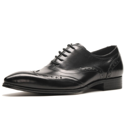 Man British Pointed Toe Leather Shoes Carved Lace-Up Business Formal Wear Derby