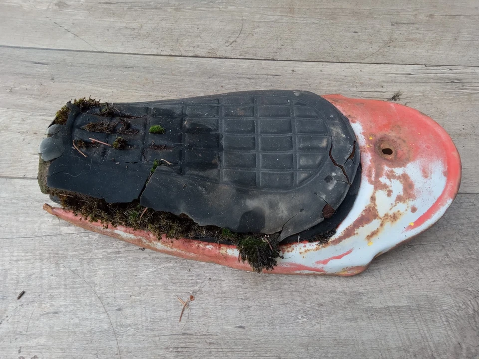 1974 YAMAHA TY 80 Seat ty80 trial fabricante de equipamento original - Imagem 2 de 3