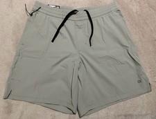 NWT - GapFit Active Ripstop Shorts, Size S