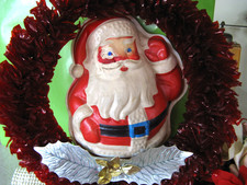 VINTAGE LIGHT UP SANTA CLAUS IN CELLOPHANE WREATH Burt Eye Repaired