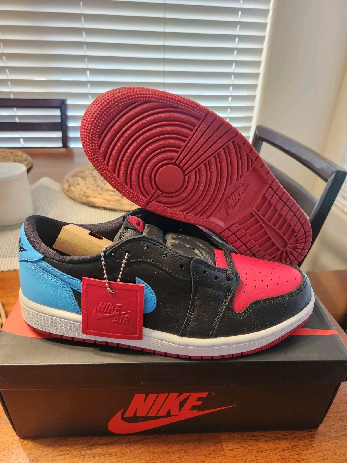 Size 9W / 7.5M - Air Jordan 1 Retro OG Low NC to Chi Brand New.