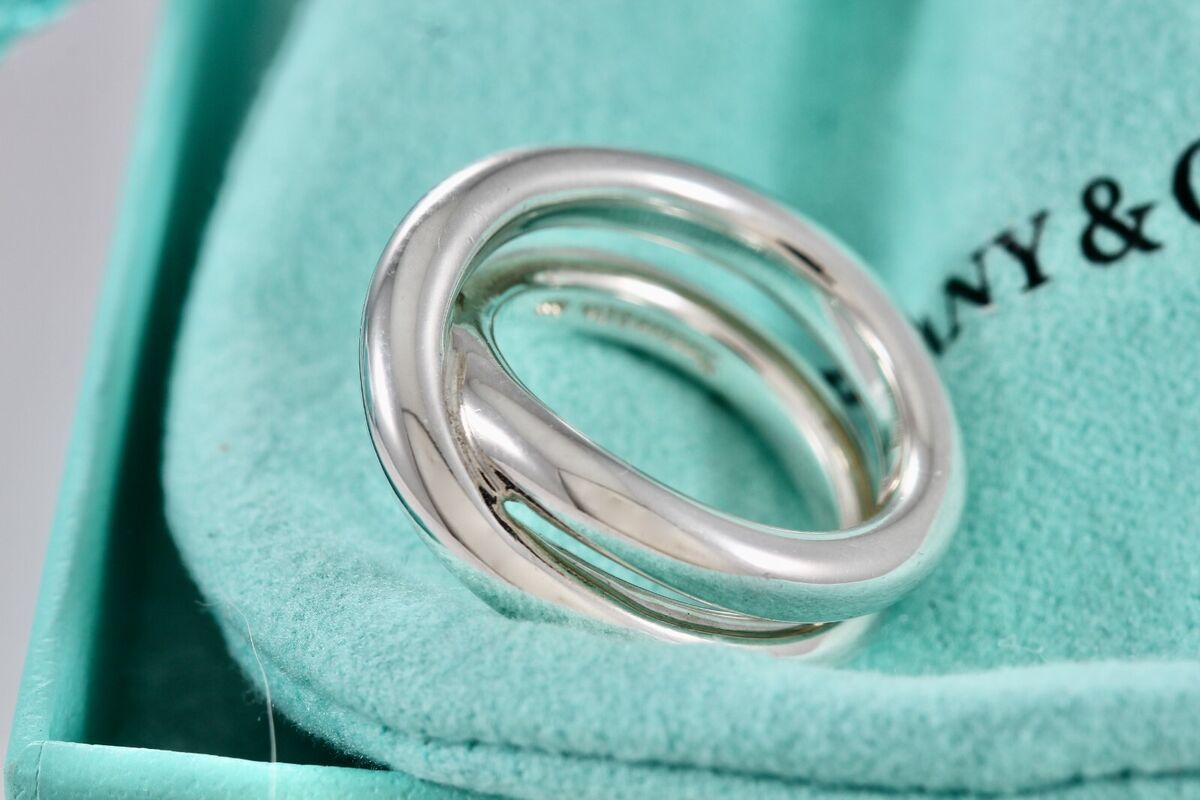 Tiffany & Co. Paloma Picasso Silver Le Circle Crossover Band Tiffany & Co. Paloma Picasso Silver Le Circle Crossover Band