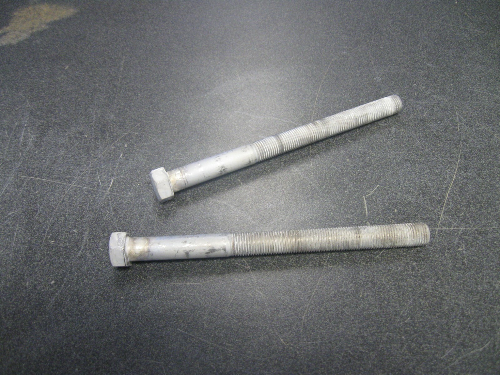 SET OF 2 YAMAHA OUTBOARD MOUNTING BOLTS 901011204700 BINO62 eBay