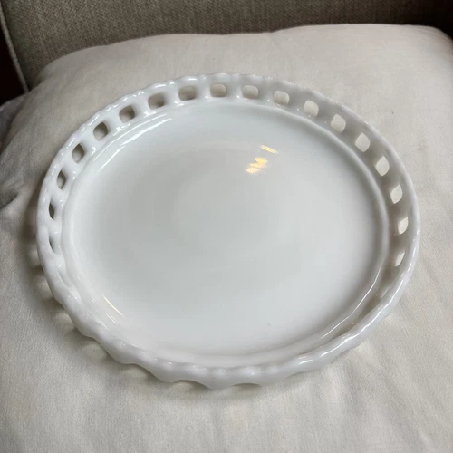 Vintage Lace Scallop Edged Anchor Hocking Milk Glass Candy Cookie Delicate Dish