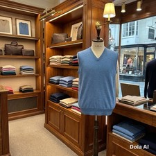 N Peal Mens Westminster Baby Blue Slip over Vest Pullover Medium RRP  225