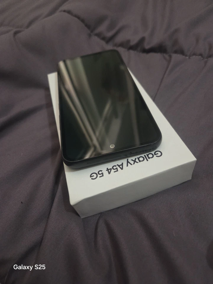 Samsung Galaxy A54 5G · 256GB, foto 2 di 5