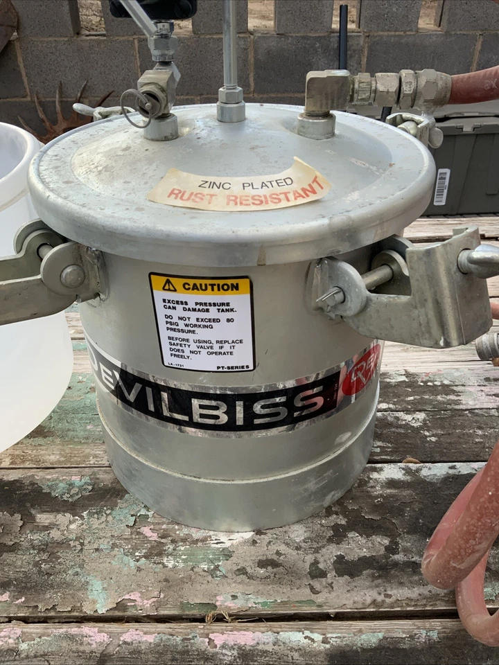 Olla a presión Devilbiss de 2 galones recubierta de zinc serie DEV PT con mangueras bordaderos limpios Foto 2 de 4