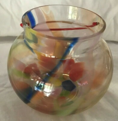 KOSTA BODA ~ MID CENTURY ~ HAND BLOWN SWIRL GLASS VASE WITH HANDLE ~ SWEEDEN