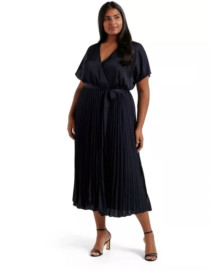 Pleated midi dress 2025 size 18